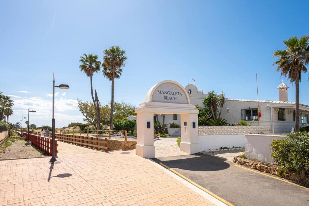 Vakantiehuis Townhouse W/ Swimming Pool And Underground Parking Marbella